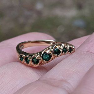 14k Gold Emerald Band Ring